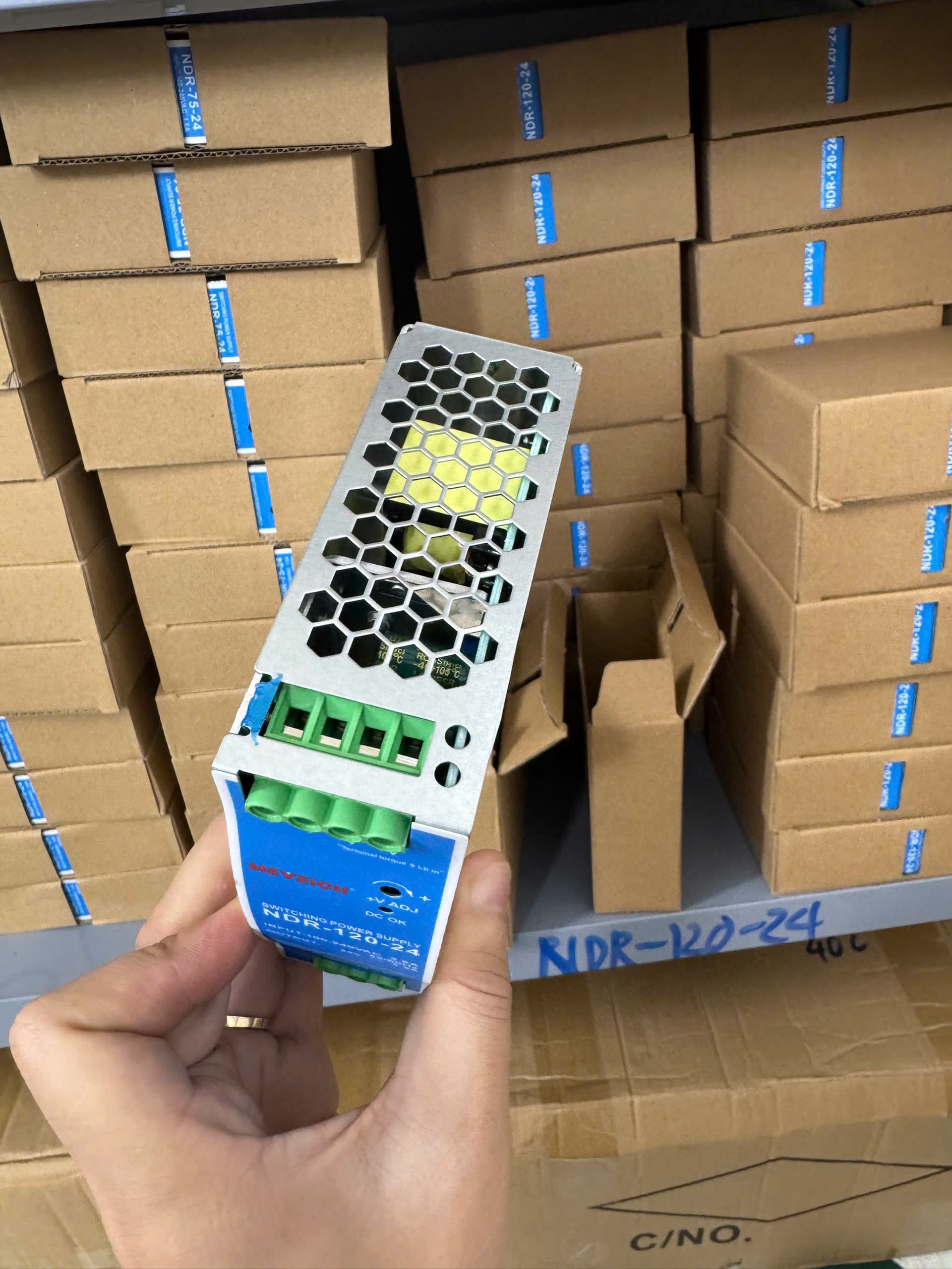 Bộ nguồn Meanwell NDR-120-24 (120W 24V 5A) - ảnh phụ 1