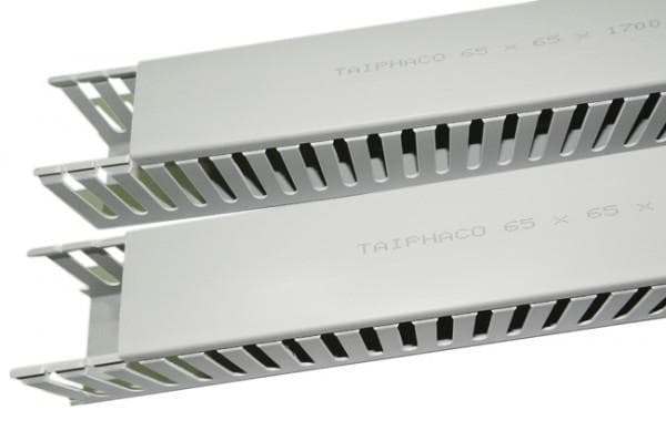 Máng Nhựa – Đế Dán – Dây Xoắn