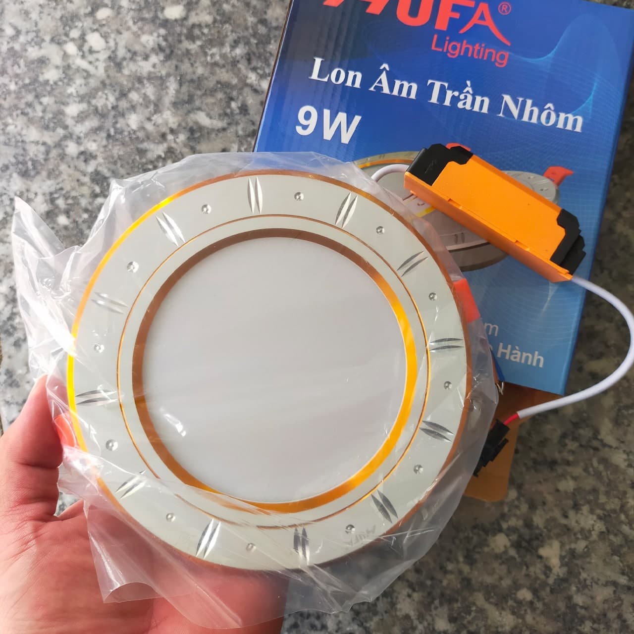 LED Âm Trần Viền Kiểu 9w 3 Chế Độ HUFA