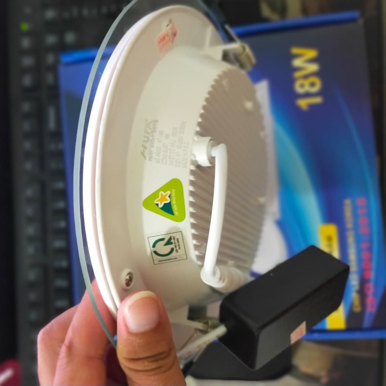 LED Âm Trần Kính 18w 3 Chế Độ HUFA - ảnh phụ 5