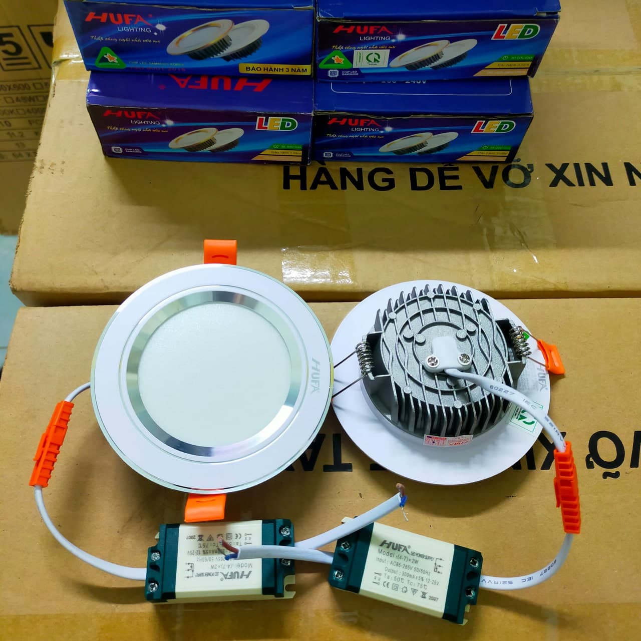 LED Âm Trần Viền Bạc 3 Chế Độ HUFA