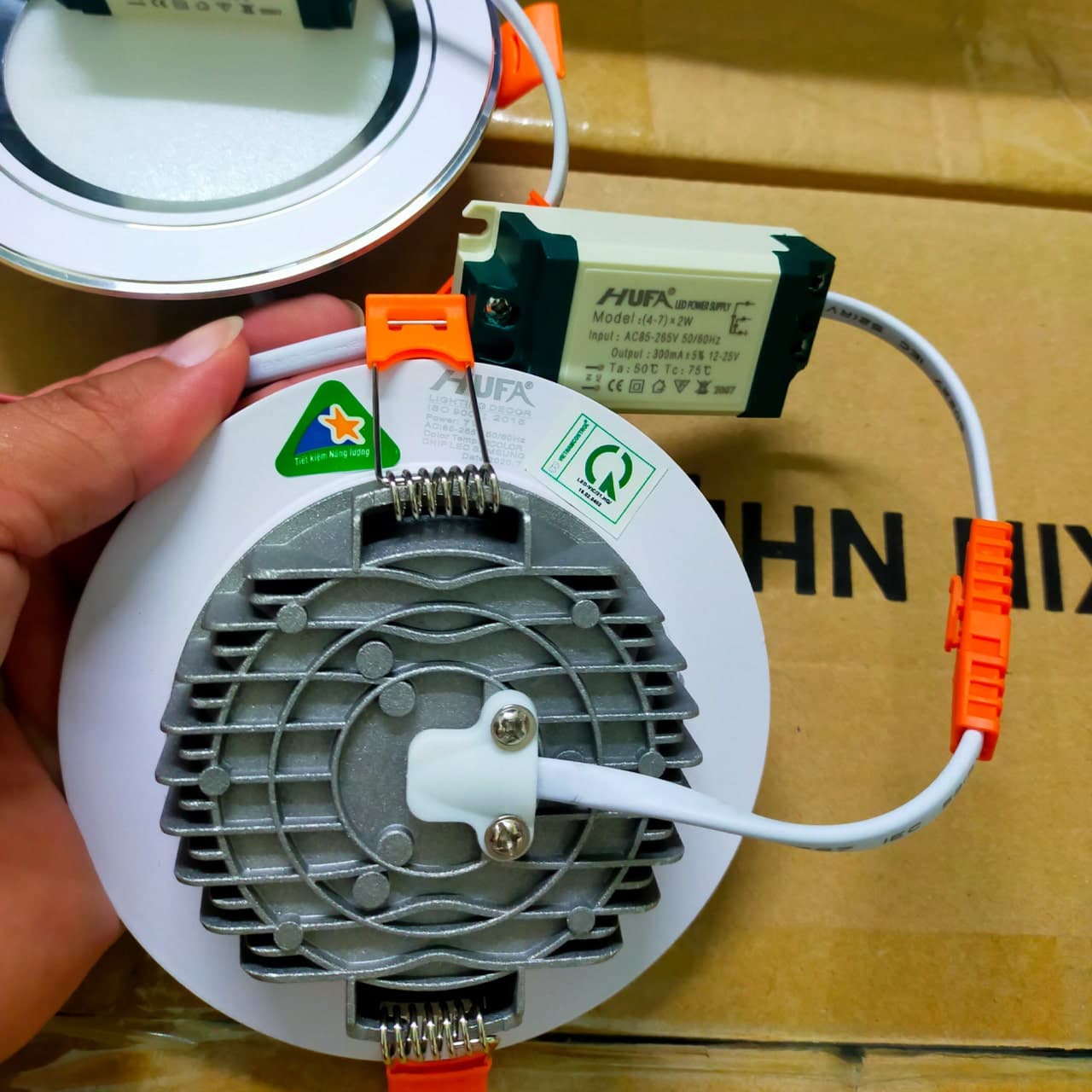 LED Âm Trần Viền Vàng Bạc 3 Chế Độ Sáng HUFA - ảnh phụ 3