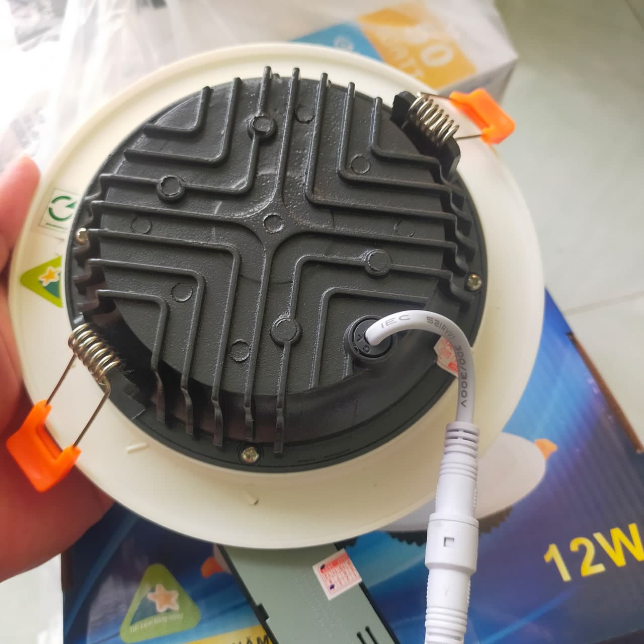 LED Âm Trần Kính 18w 3 Chế Độ HUFA (Sao chép) - ảnh phụ 2