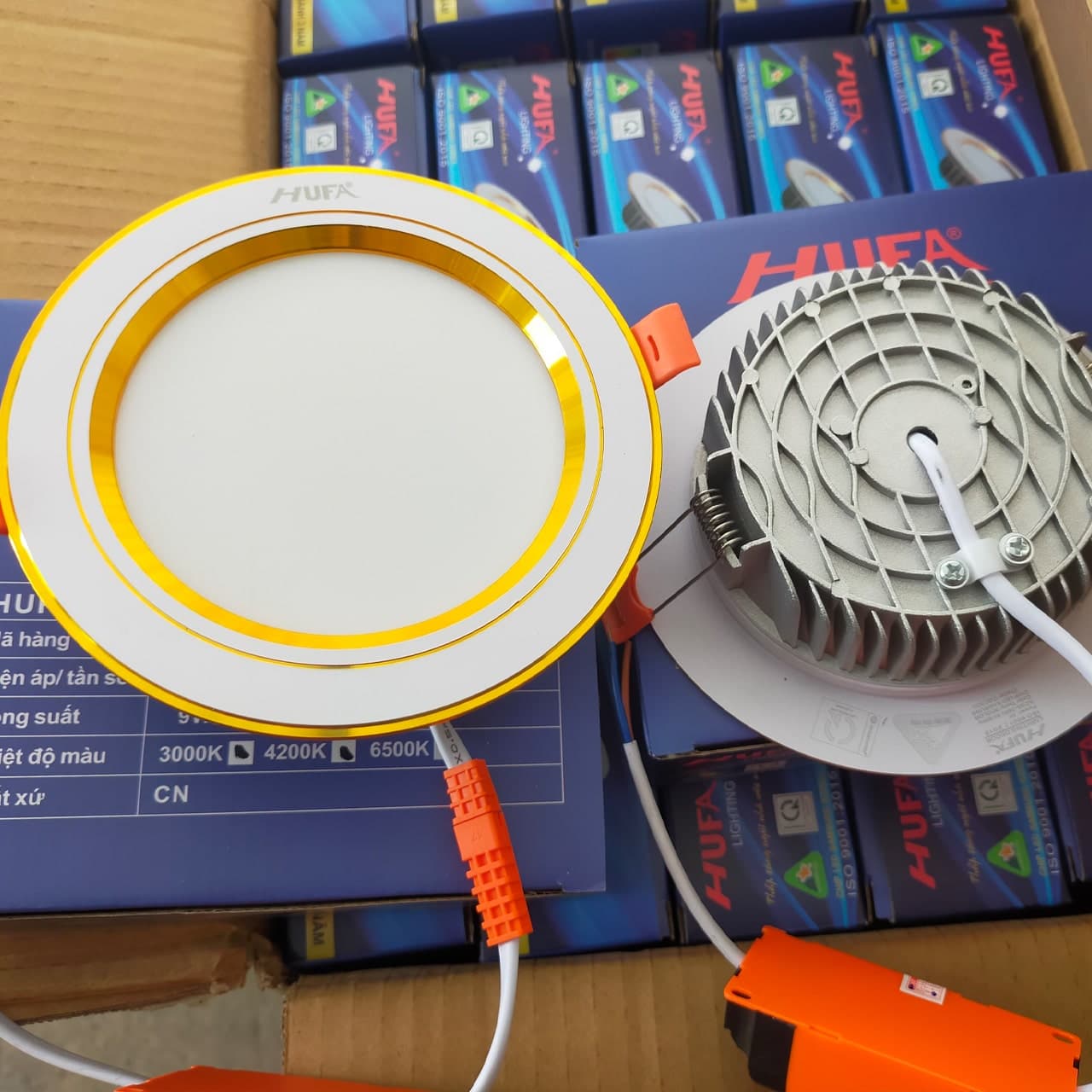 LED Âm Trần Viền Vàng 9w 3 Chế Độ HUFA