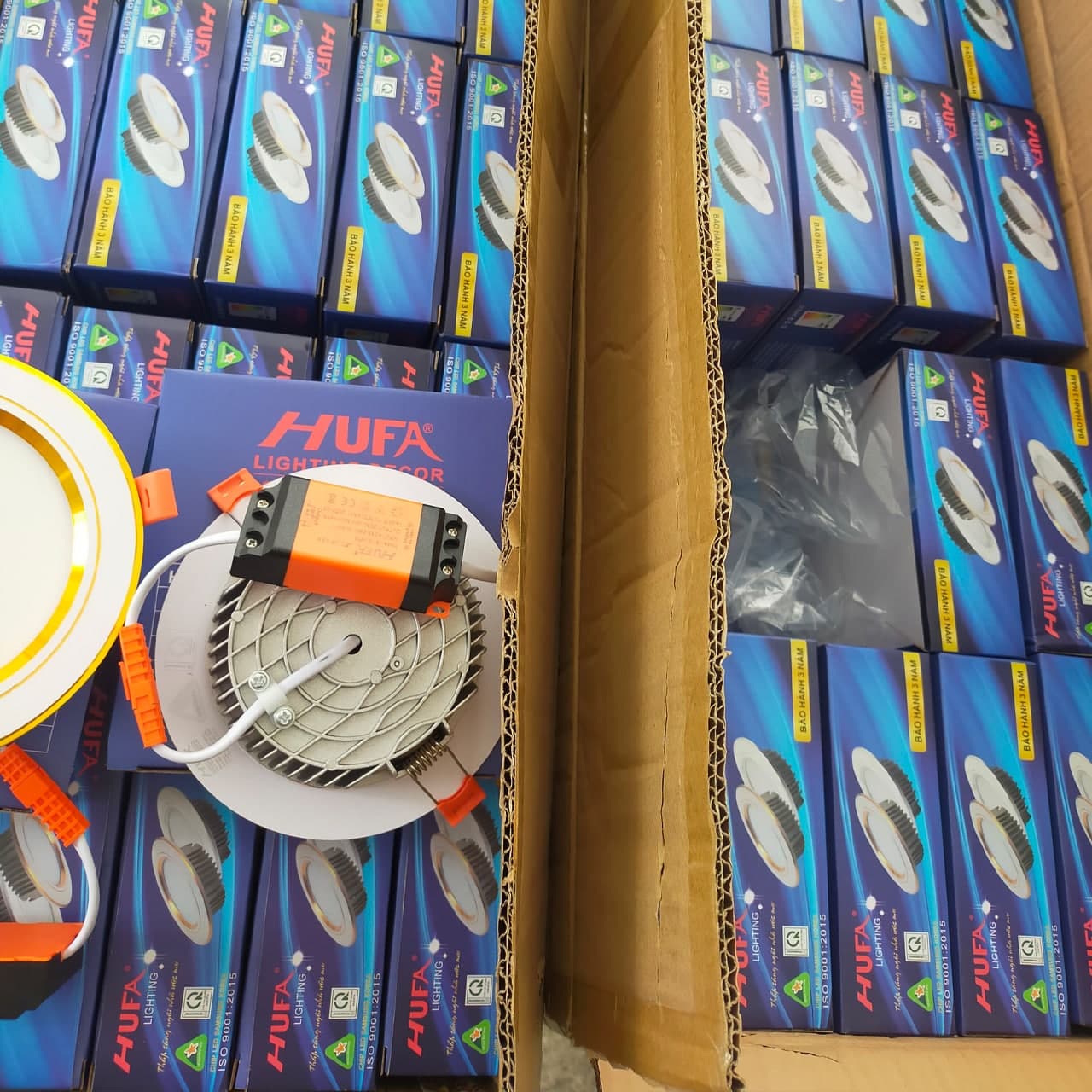 LED Âm Trần Viền Vàng 9w 3 Chế Độ HUFA - ảnh phụ 3