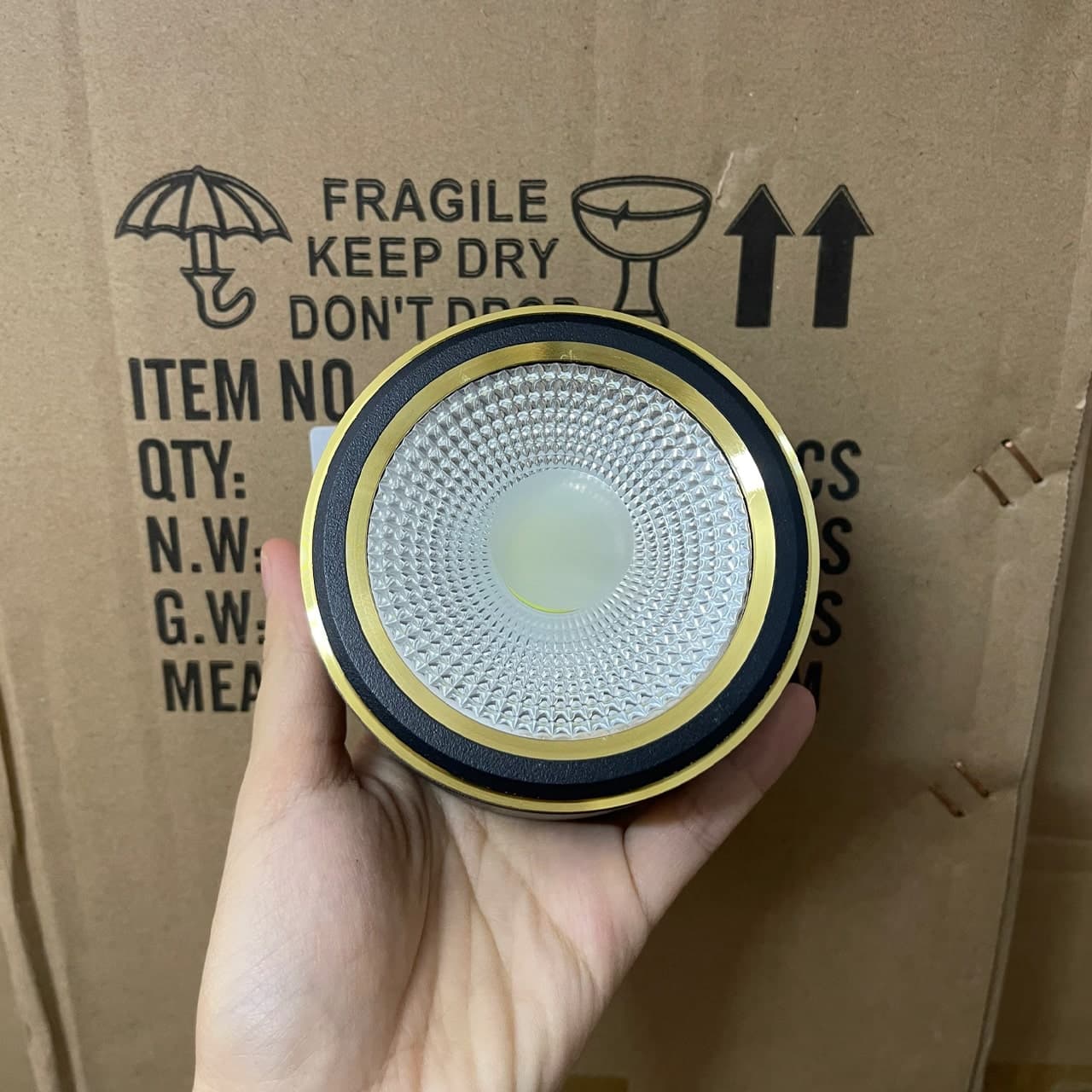 Đèn Lon Ốp Trần 7W Viền Vàng 3 Chế Độ 90×50