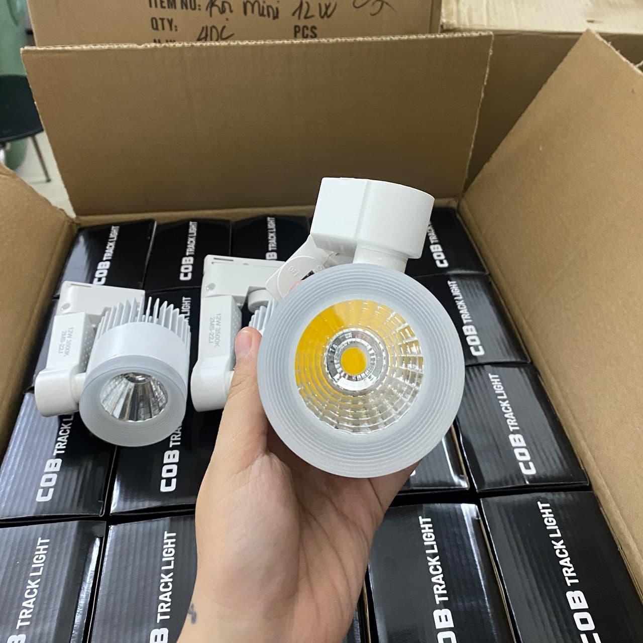 Đèn Rọi Thanh Ray Mini 12w - ảnh phụ 5