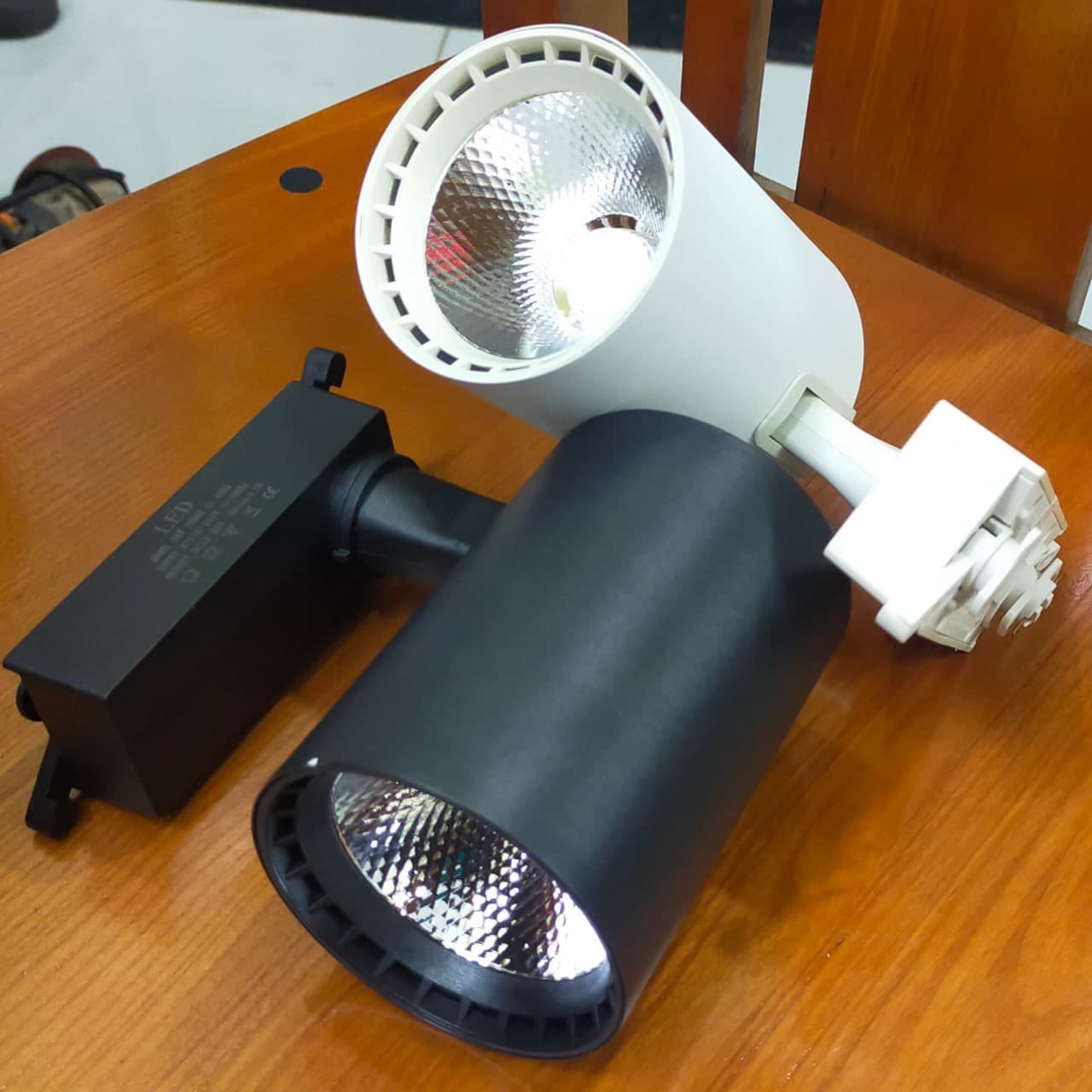 Đèn Rọi Thanh Ray Cob 30w - ảnh phụ 3