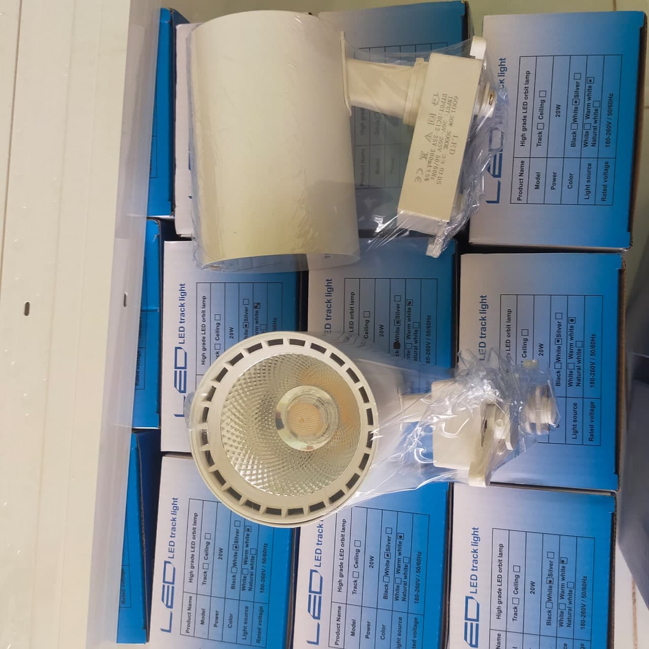 Đèn Rọi Thanh Ray Cob 20w - ảnh phụ 2