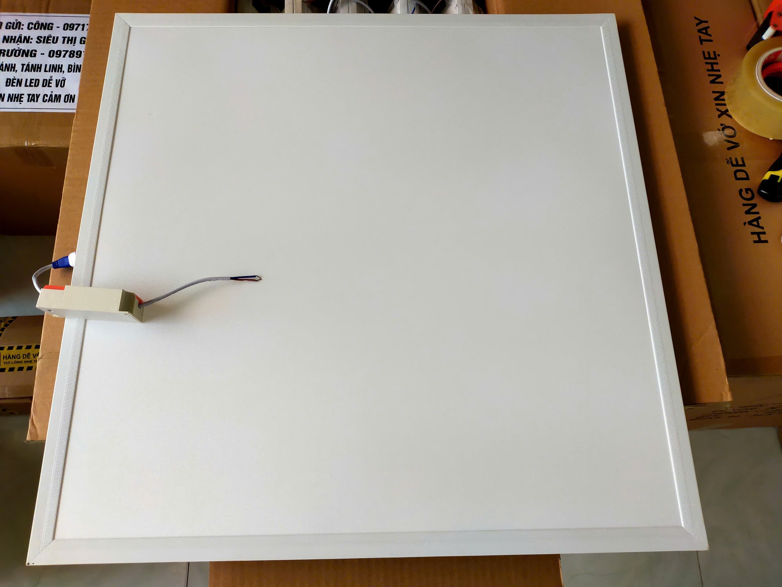 LED Panel 600×600 48W