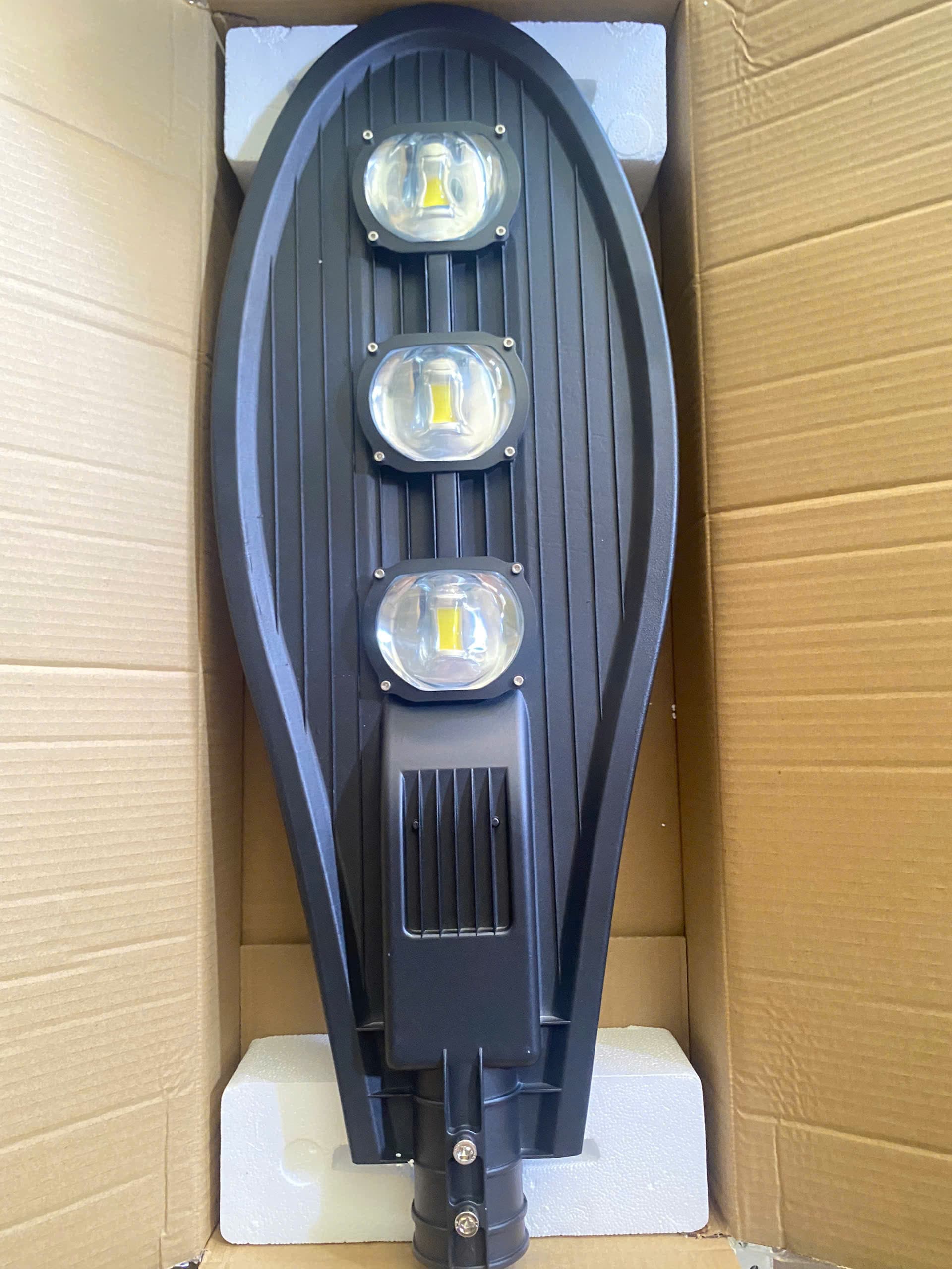 Đèn Đường Lá Điện 150W COB