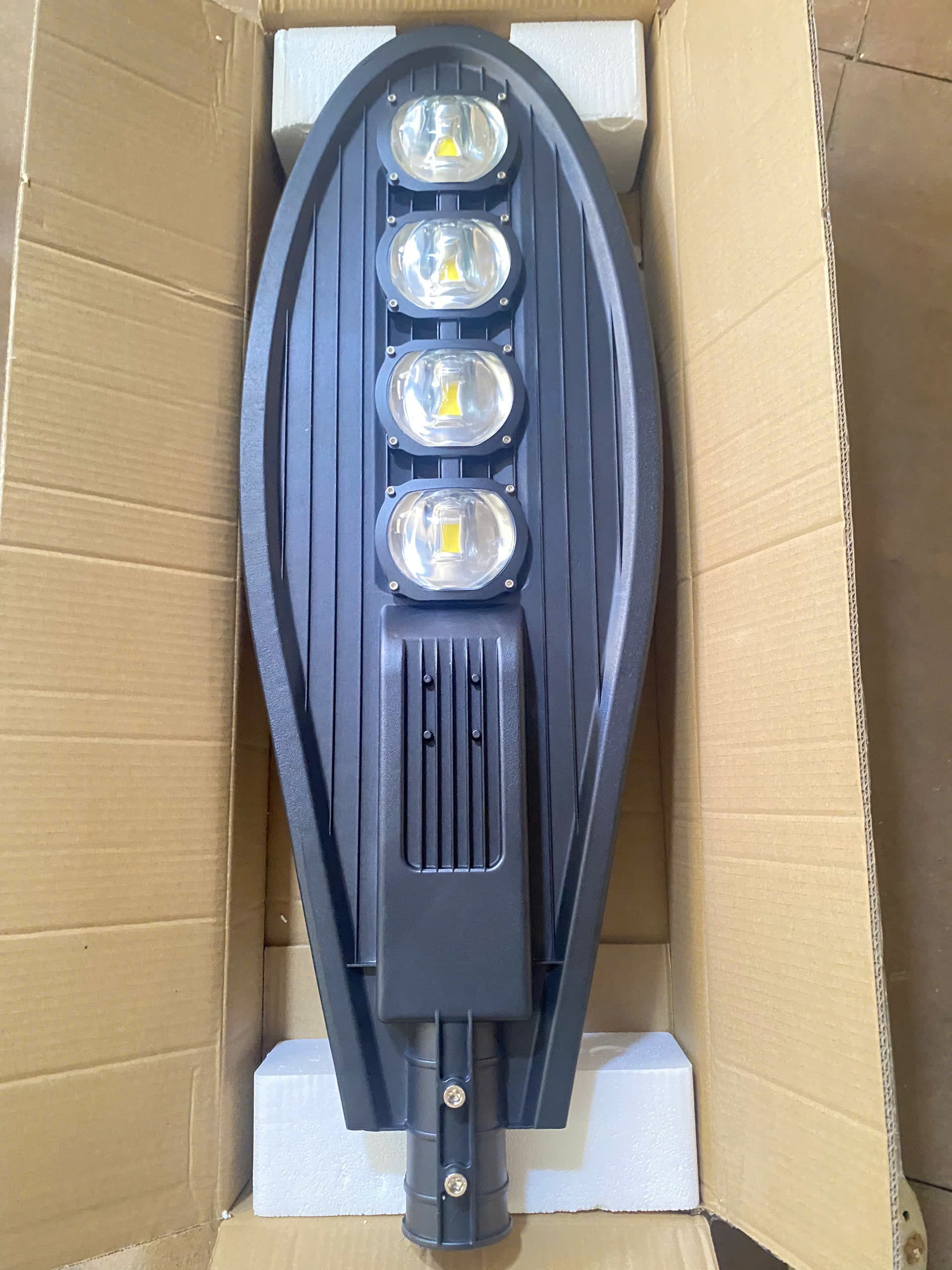 Đèn Đường Lá Điện 200W COB