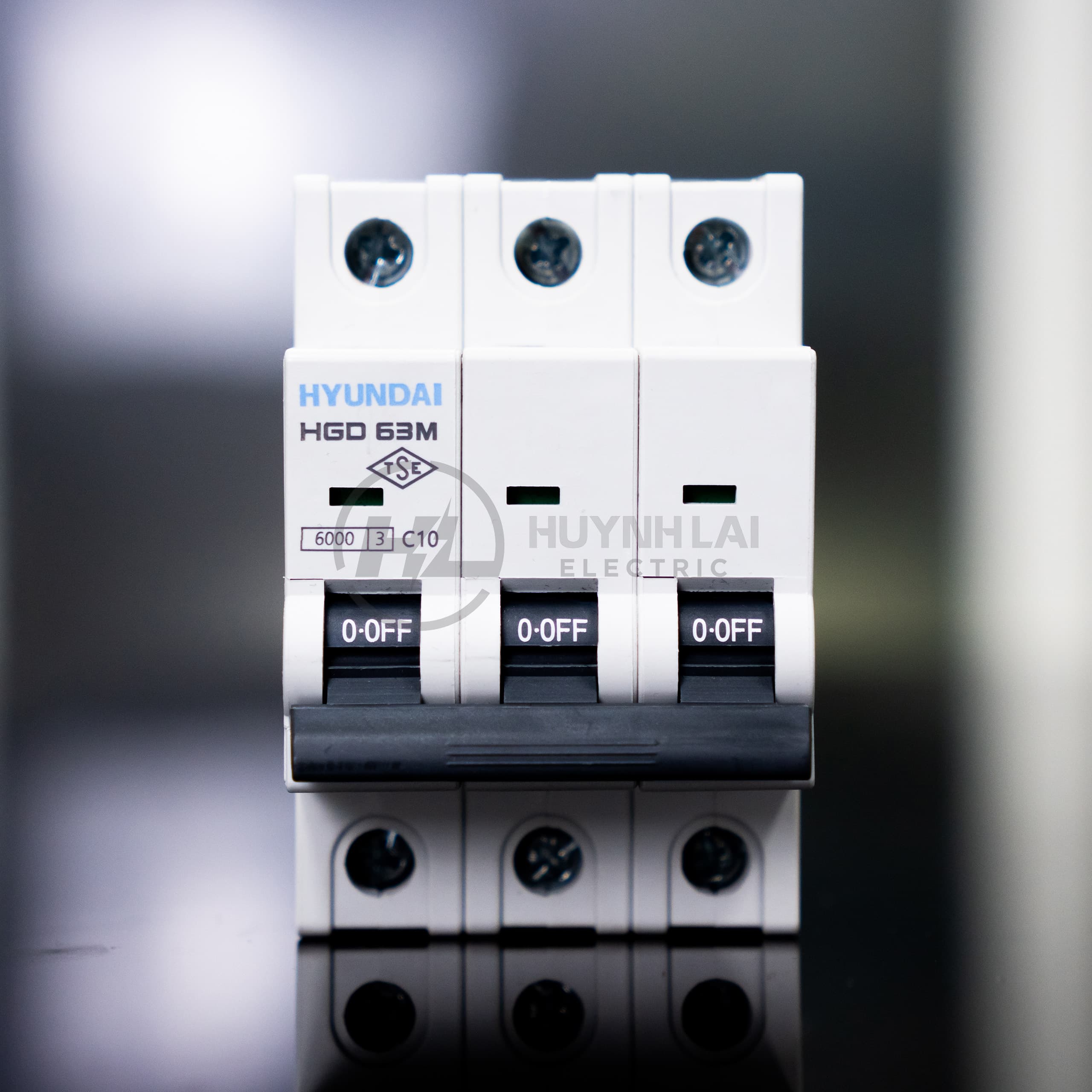 MCB CB Tép HYUNDAI HGD63M 3P