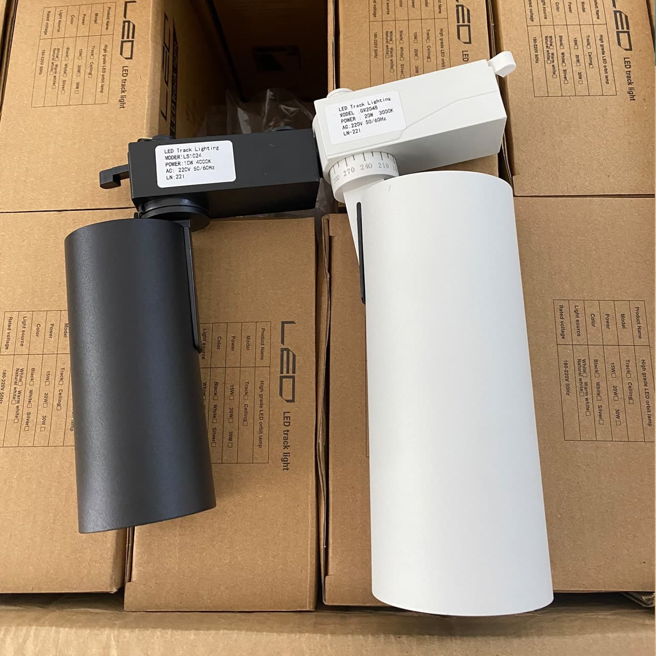 Đèn Rọi Thanh Ray Ống Bơ 20w - ảnh phụ 3